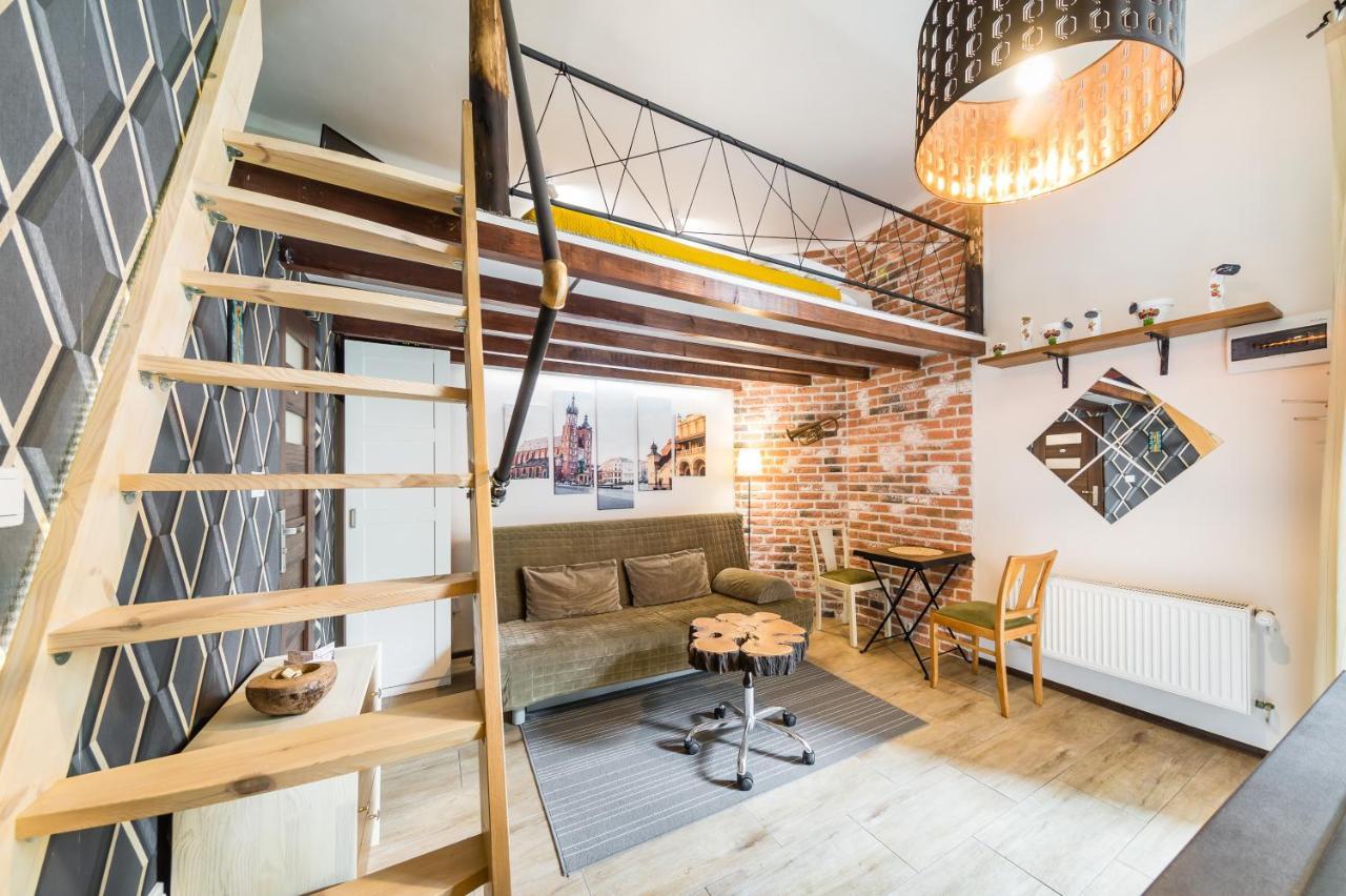 Studio Z Ogrodem Przy Starej Zajezdni Kraków Exteriör bild