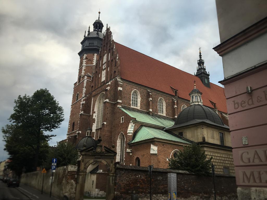 Studio Z Ogrodem Przy Starej Zajezdni Kraków Exteriör bild