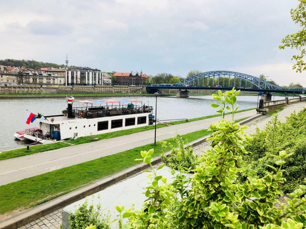 Studio Z Ogrodem Przy Starej Zajezdni Kraków Exteriör bild