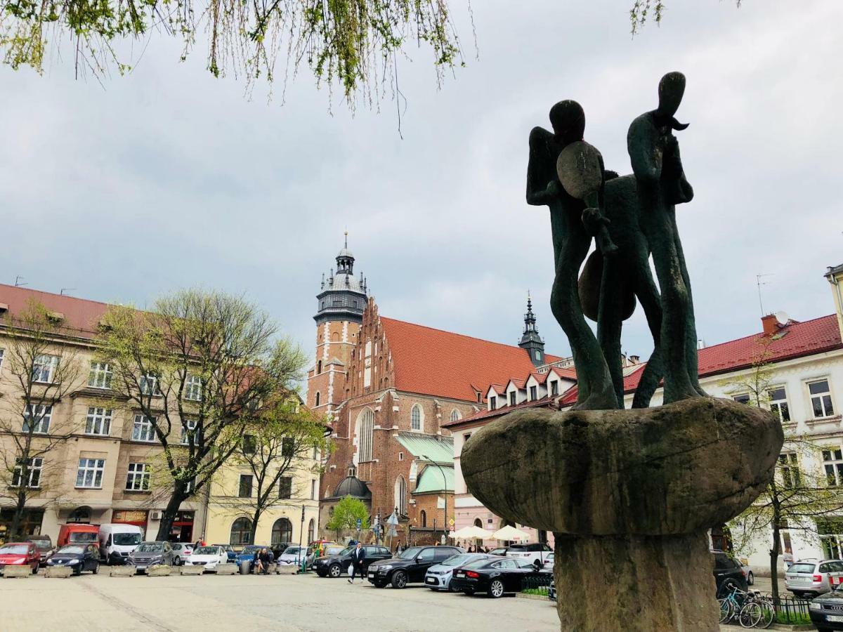 Studio Z Ogrodem Przy Starej Zajezdni Kraków Exteriör bild