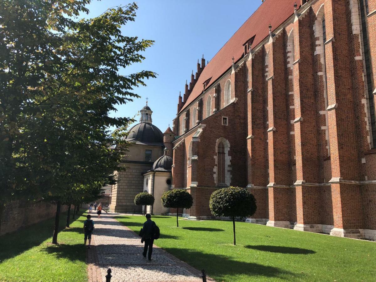 Studio Z Ogrodem Przy Starej Zajezdni Kraków Exteriör bild